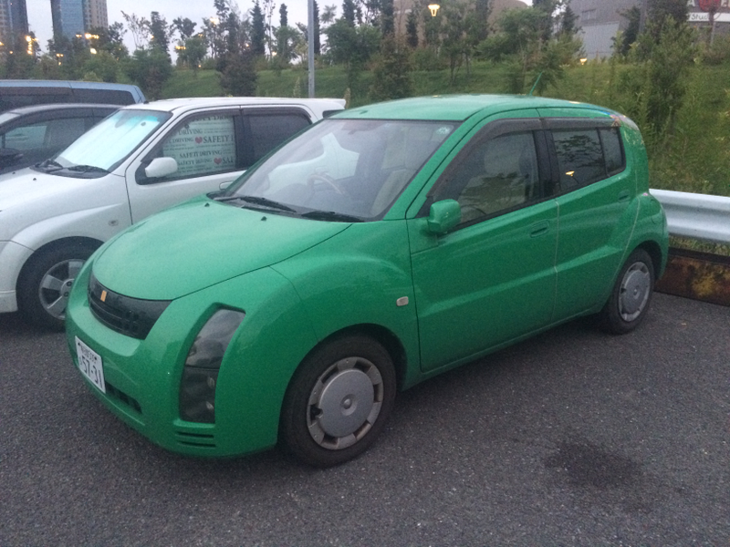 Illustration for article titled Japan, A Dogapult Trip, Part 5: Cars and Cosplay and Comiket!